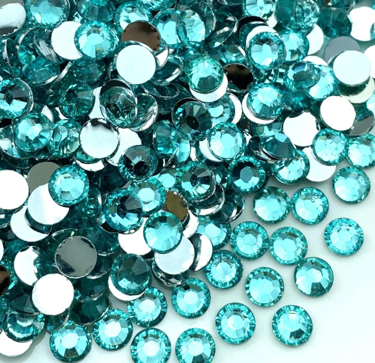 Aquamarine Resin Flatback Rhinestones